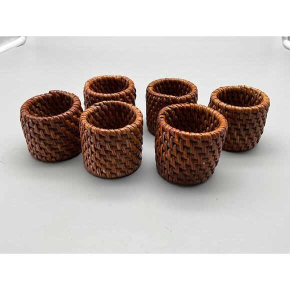 Set of 6 Pier 1 Rattan Wicker Napkin Rings Rustic Boho Woven Kitchen Table Decor - Picture 1 of 6